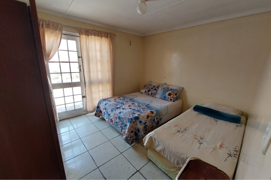 2 Bedroom Property for Sale in Rocklands Western Cape